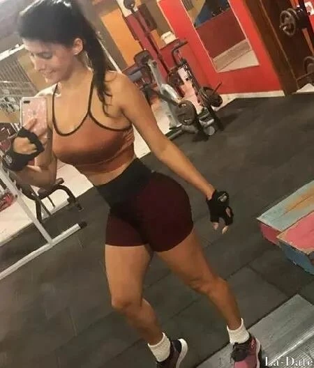 Alejandra Profile image 5