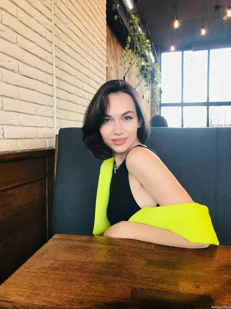 Kristina Profile image 3