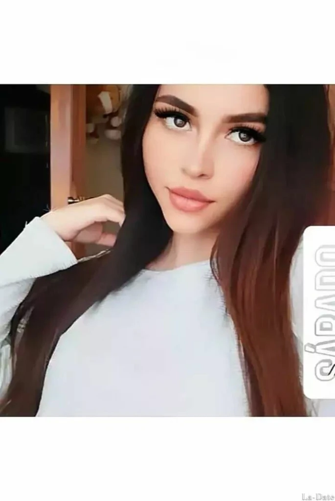 Valeria Salome Profile image 2