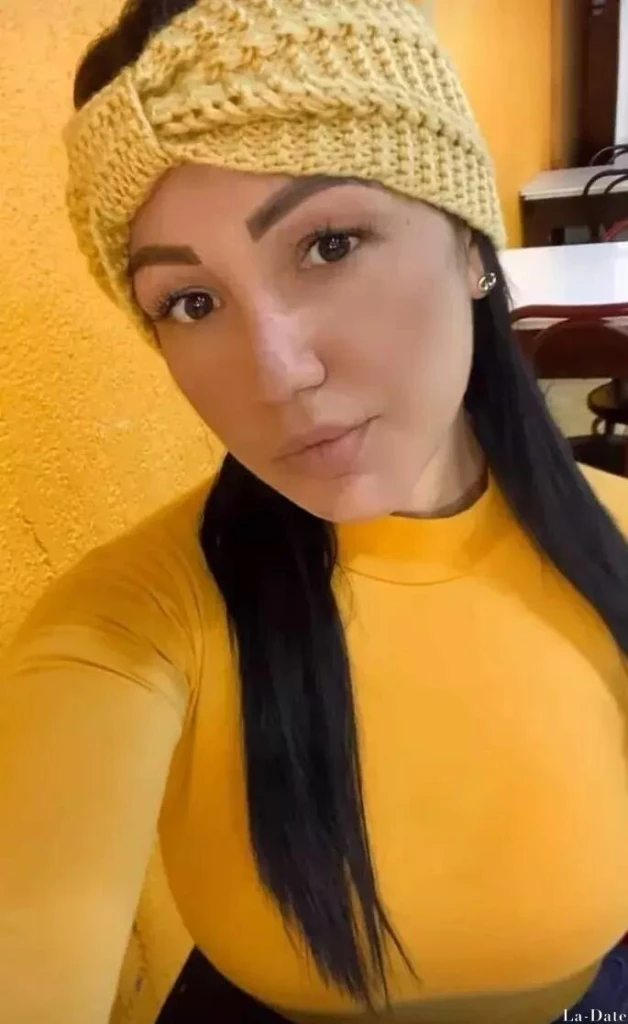 Estefania Profile image 1