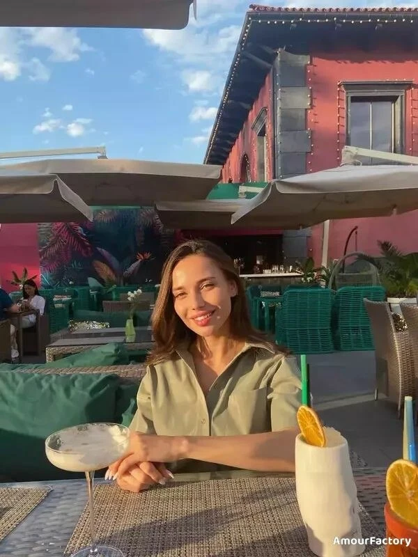 Elizaveta Profile image 5