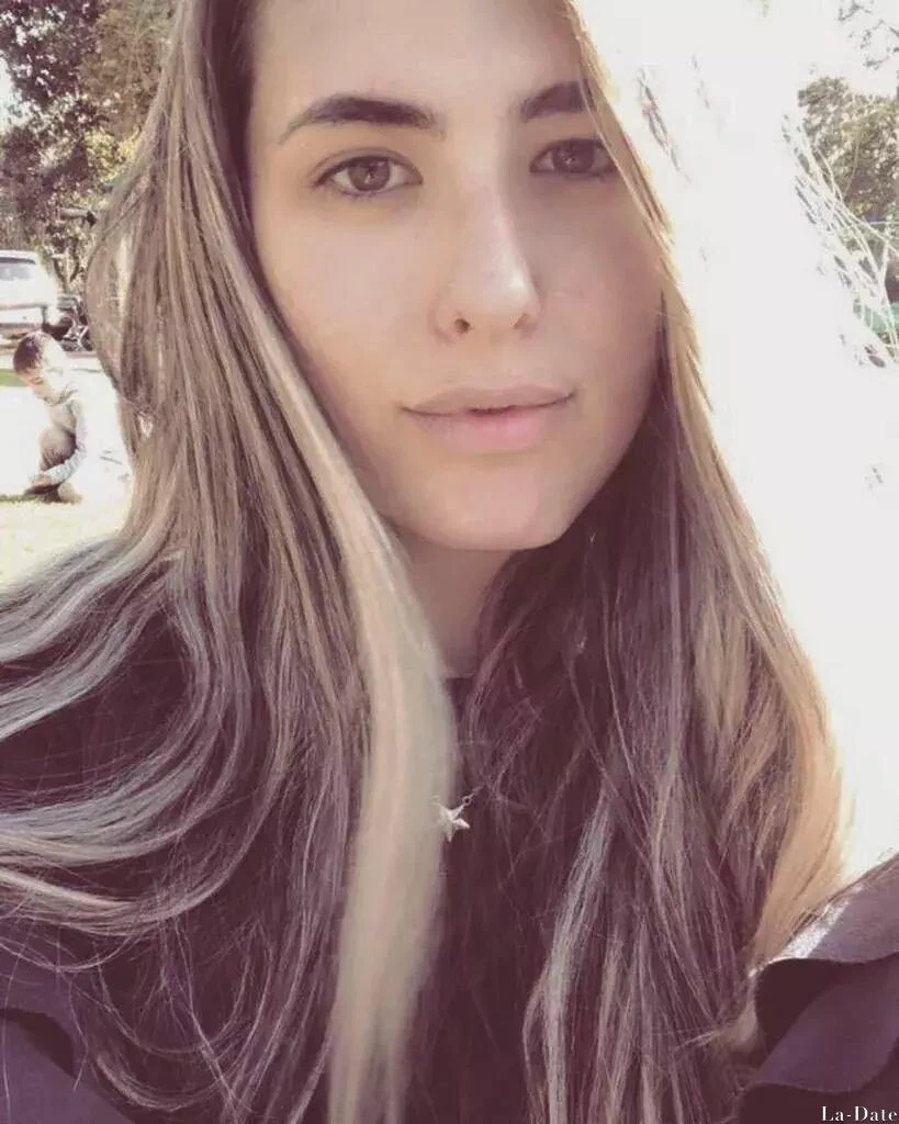 Viviana Profile image 6