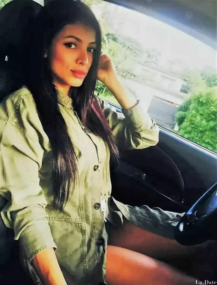 Juanita Profile image 3