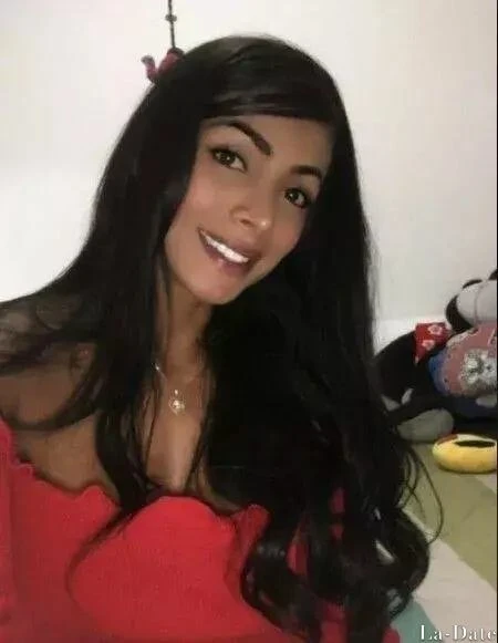 Juanita Profile image 2