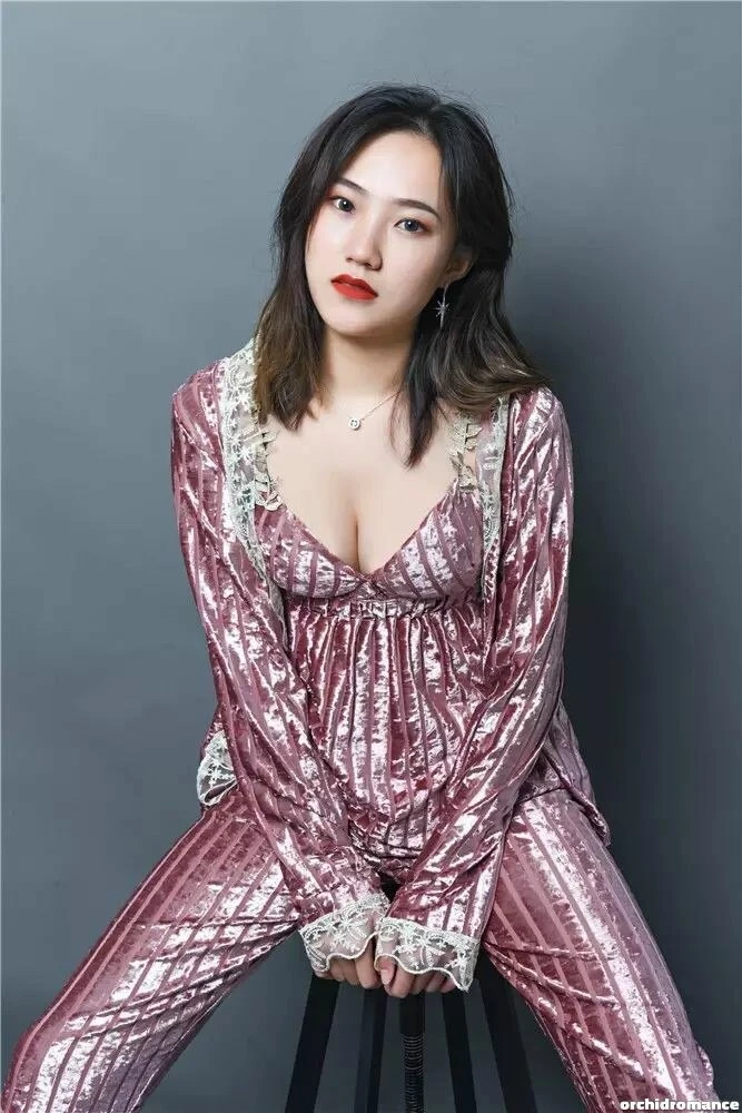 Yunxiu Profile image 5