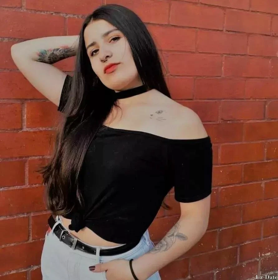 Estefania Profile image 6