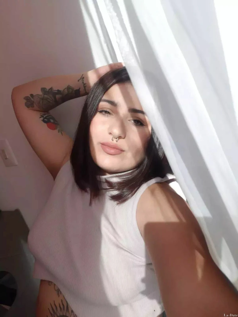 Estefania Profile image 3