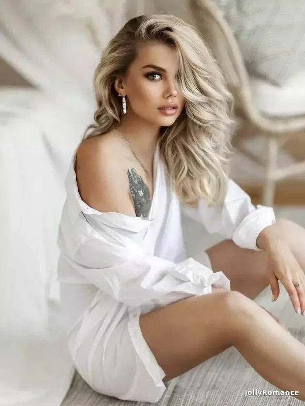 Christina Profile image 2