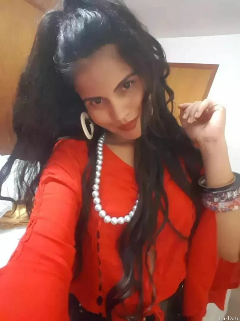 Yaritza Profile image 1