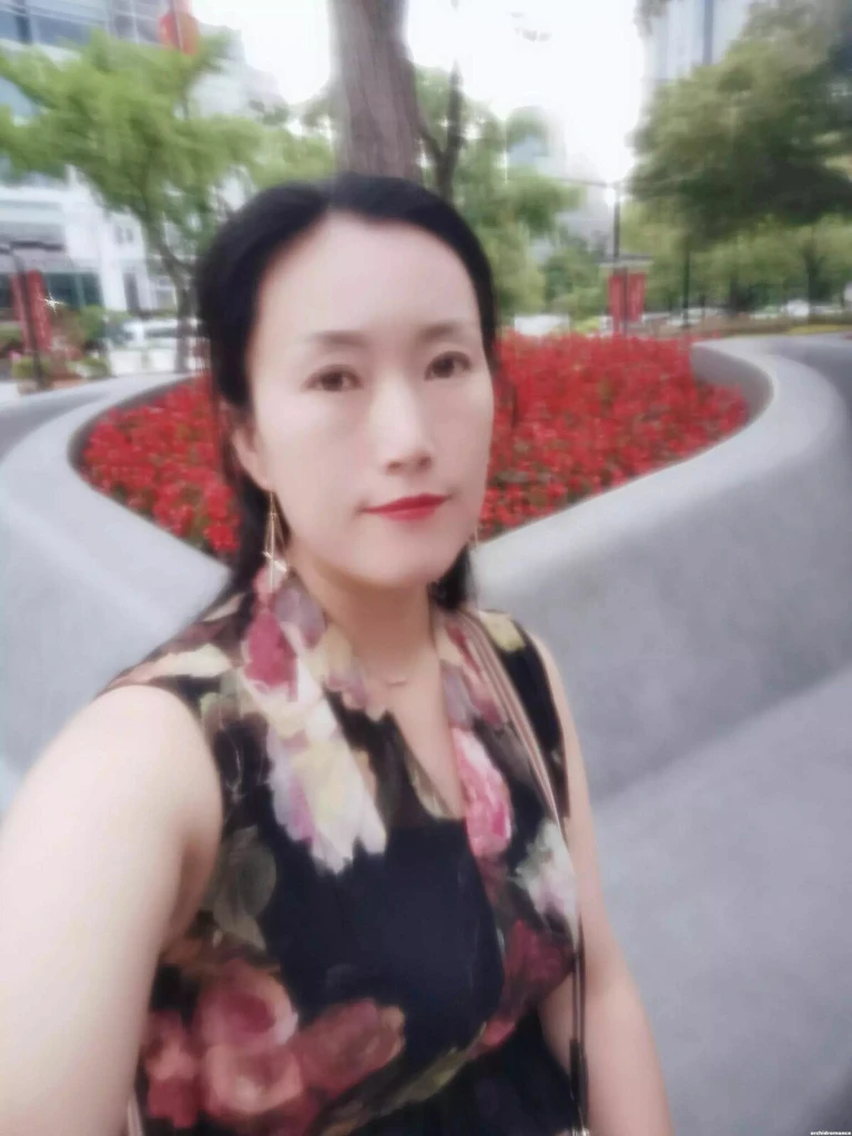 Rufei Profile image 6