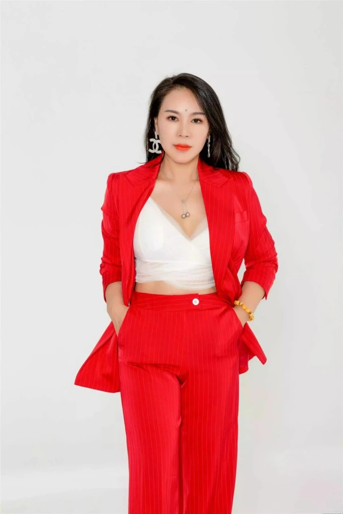 Candy Profile image 2