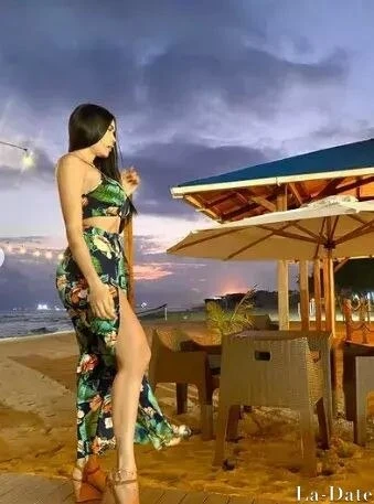 Paula Profile image 1