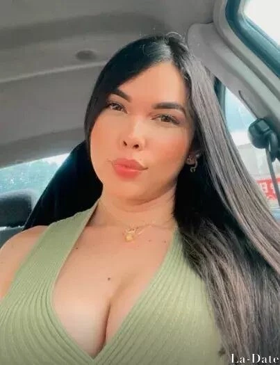 Paula Profile image 3