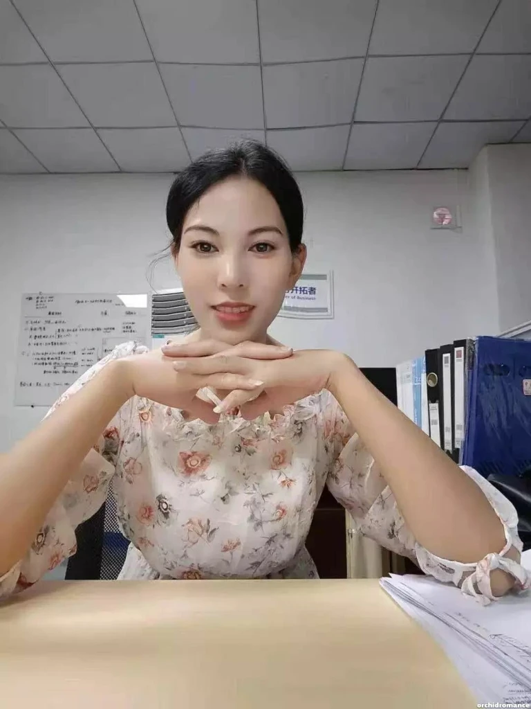 Anna Profile image 6