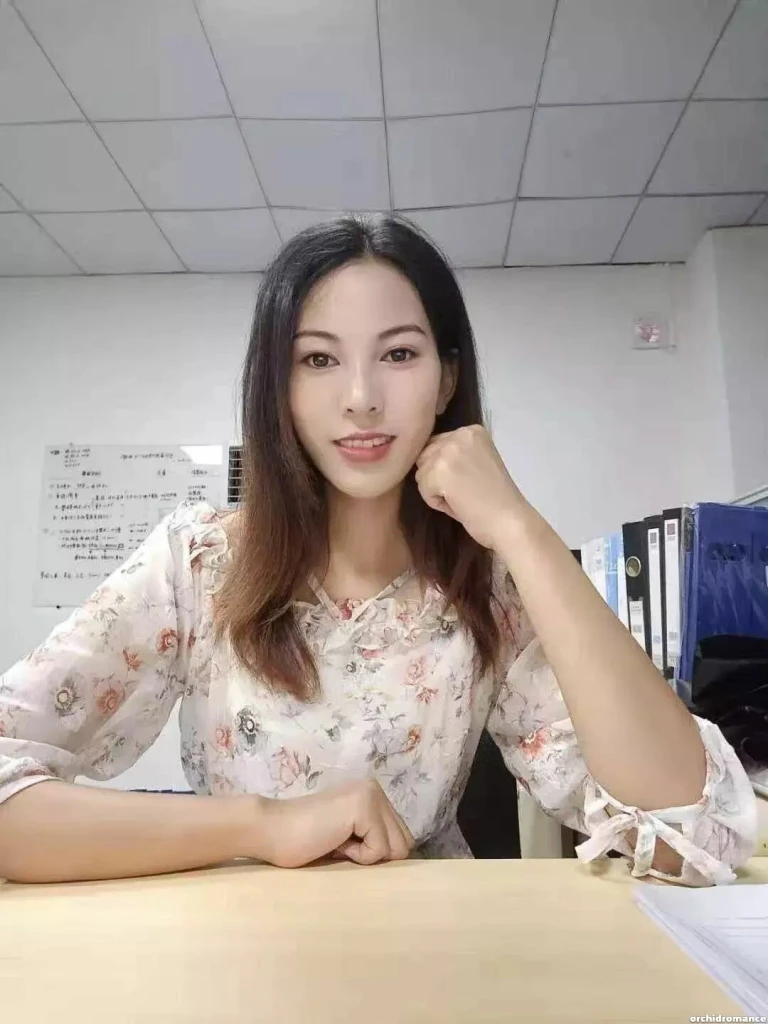 Anna Profile image 2