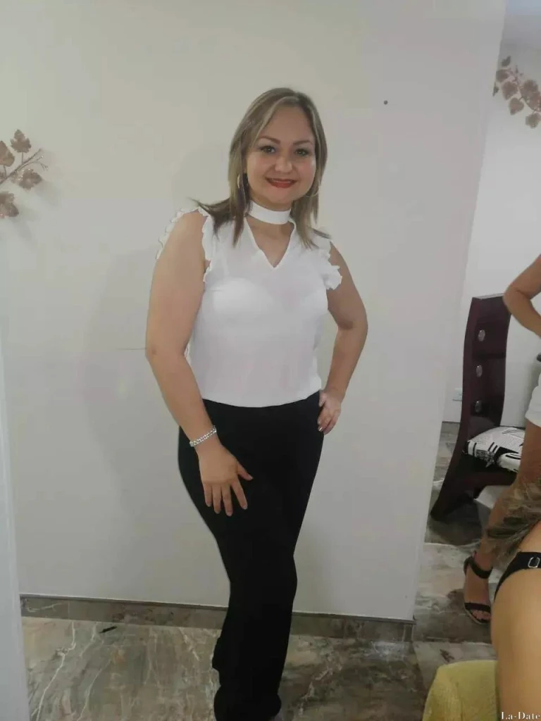 Maria Profile image 3