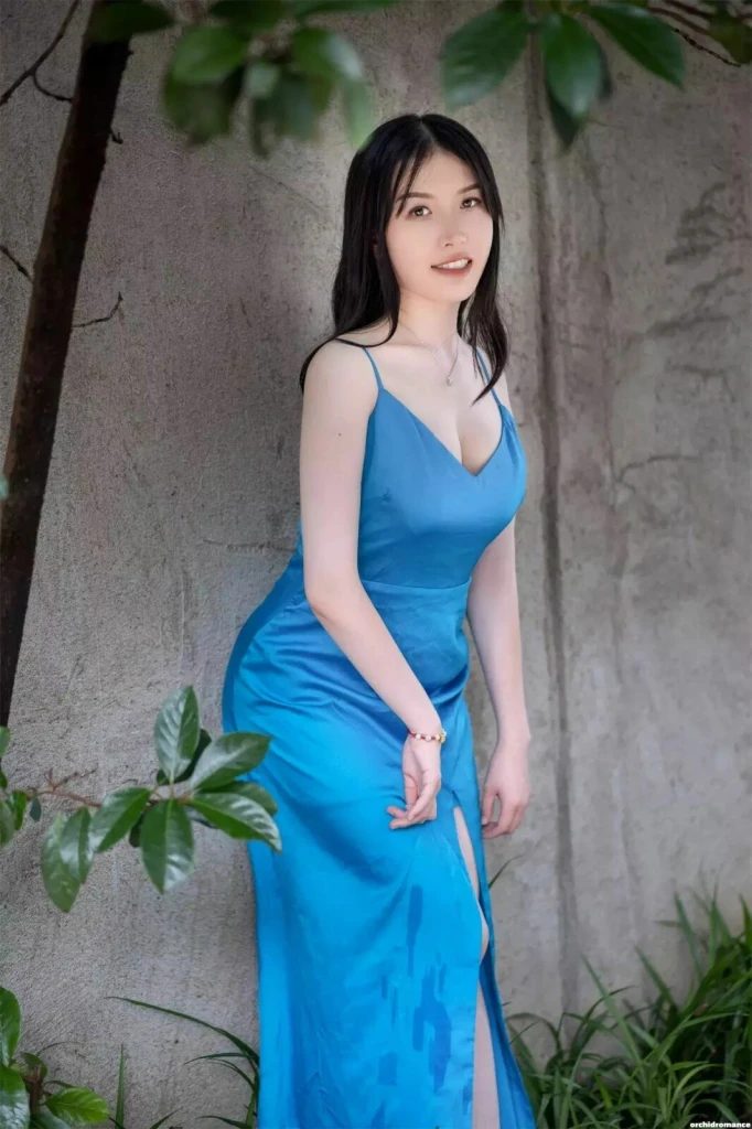 Helen Profile image 2