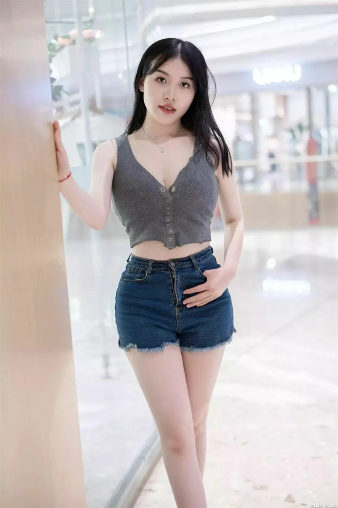 Helen Profile image 3