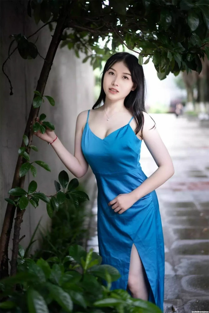 Helen Profile image 5