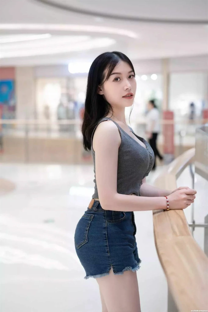 Helen Profile image 6