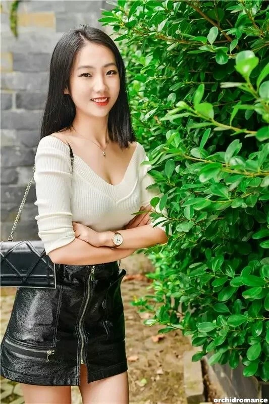 Rongrong Profile image 3