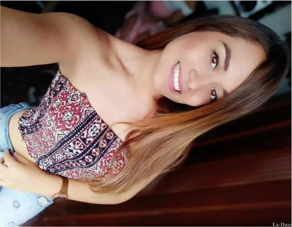 Catalina Profile image 6