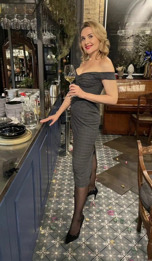 Yaroslava Profile image 1