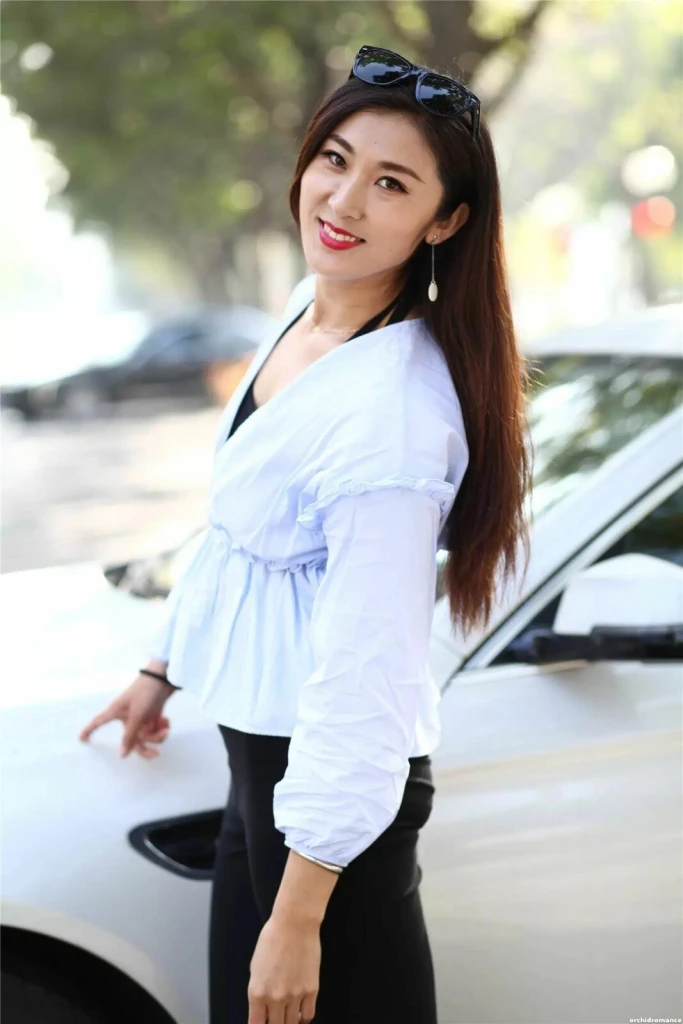 Hua Profile image 5