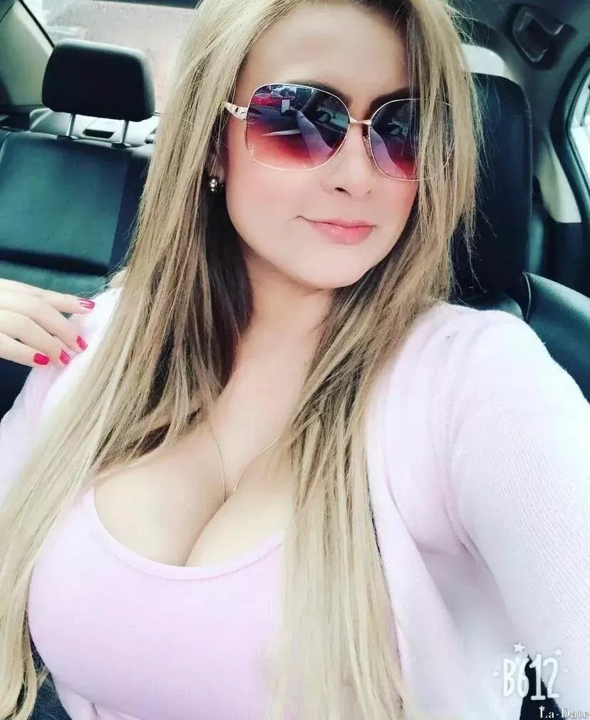 Alejandra Profile image 6