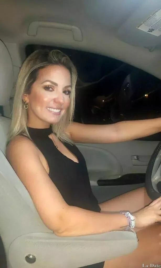 Carolina Profile image 3