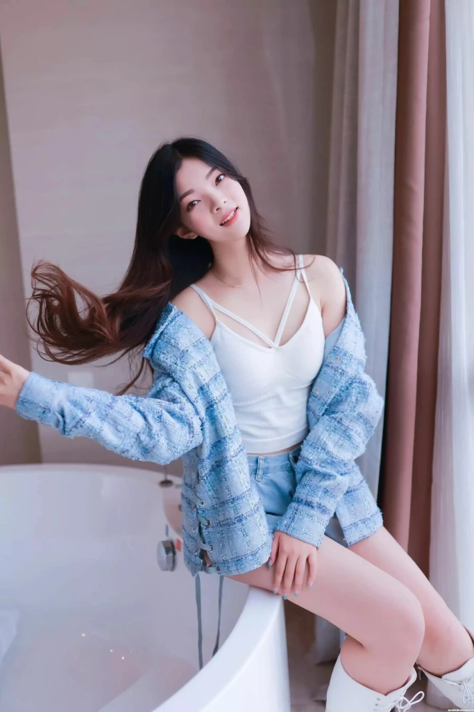 Emily Profile image 3