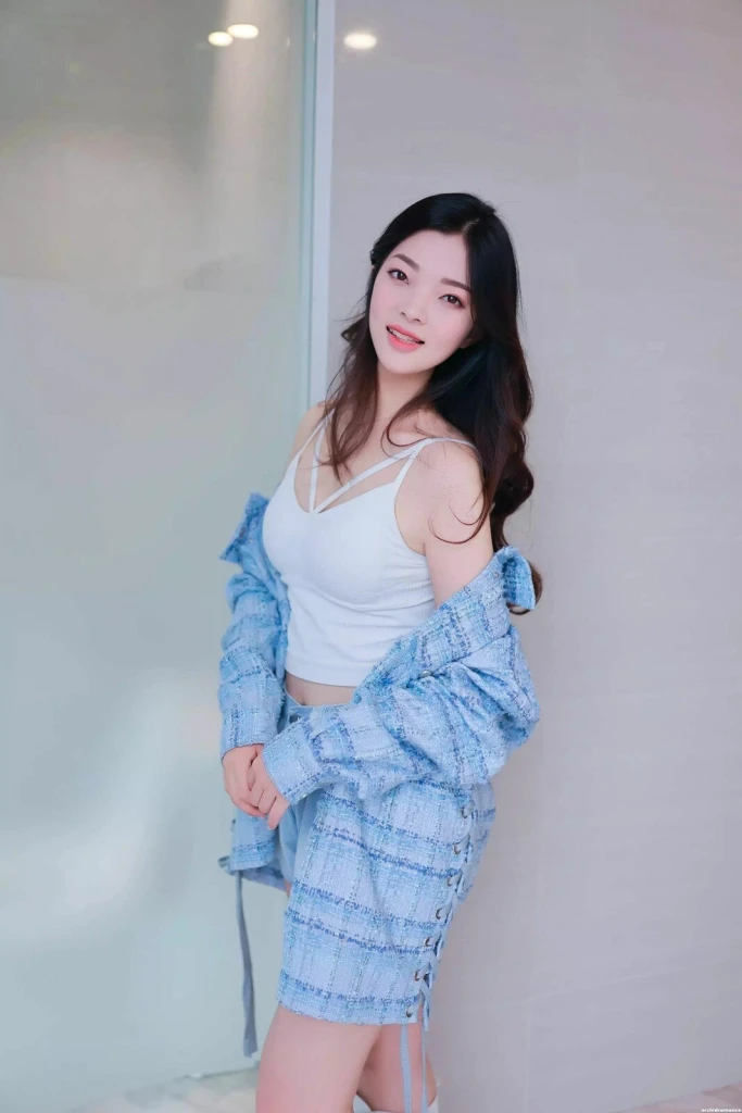 Emily Profile image 1