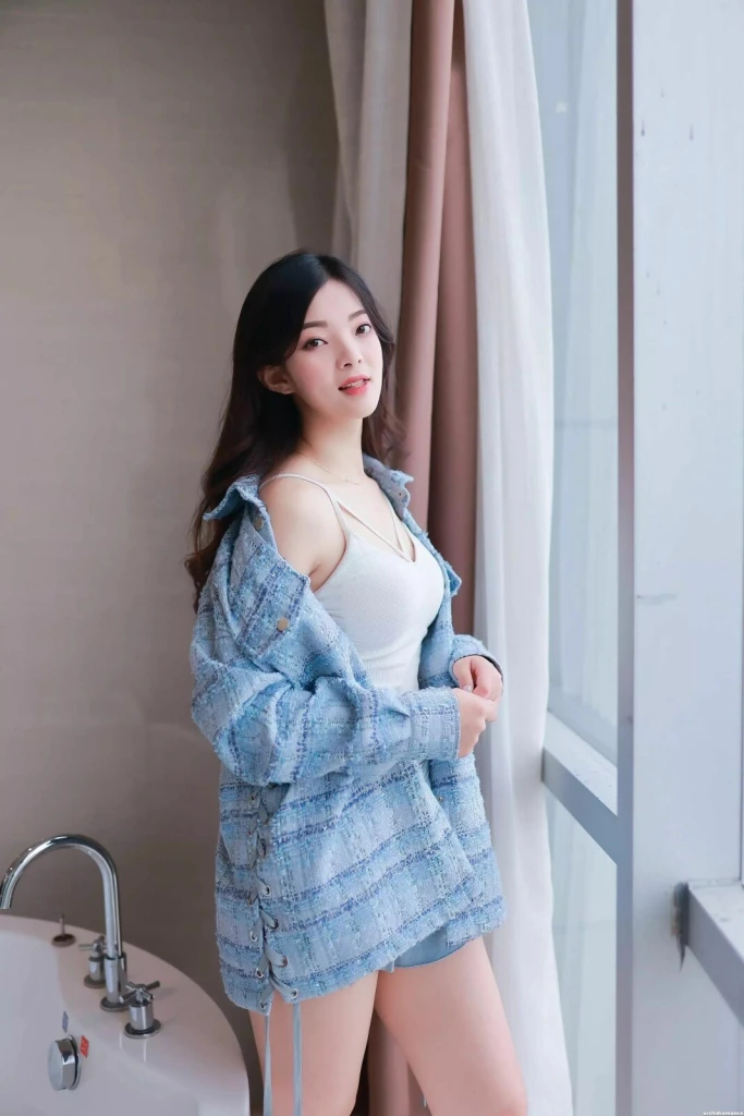 Emily Profile image 5