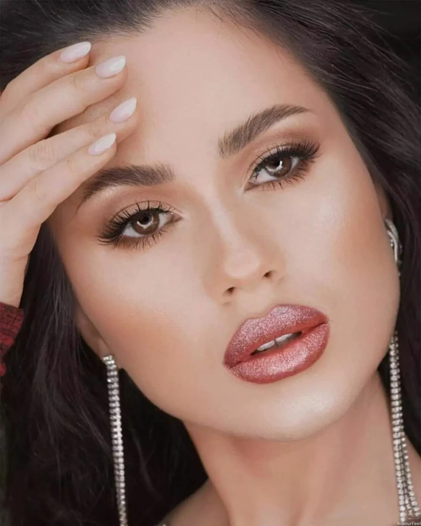 Anna Profile image 4