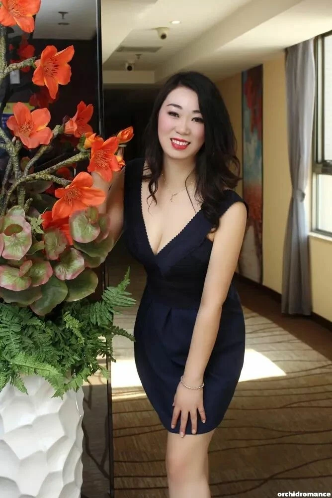 Yuqin Profile image 1