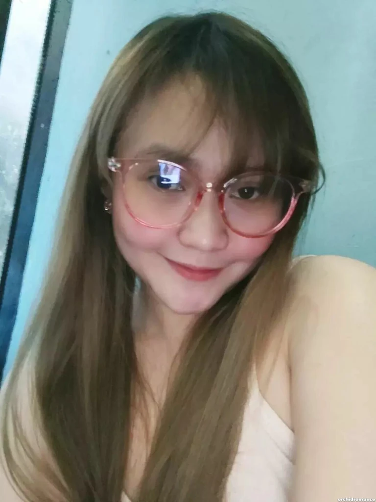 Kristine Profile image 2