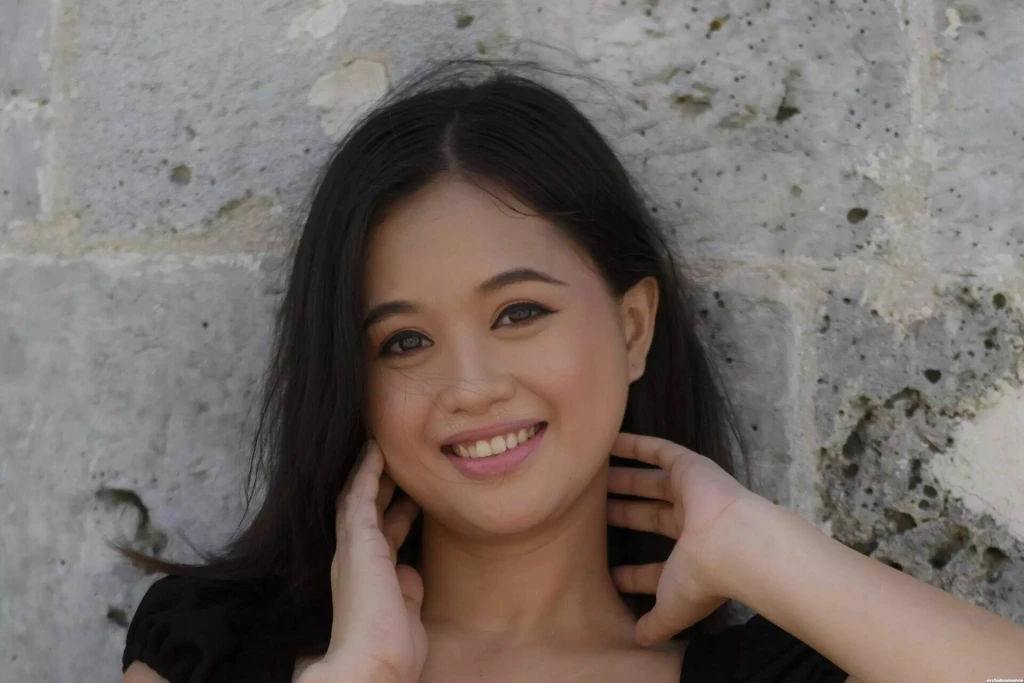 Kimberly Profile image 1