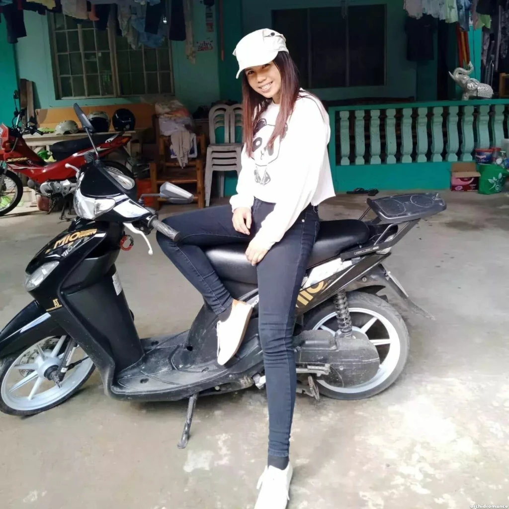 Maria Profile image 2