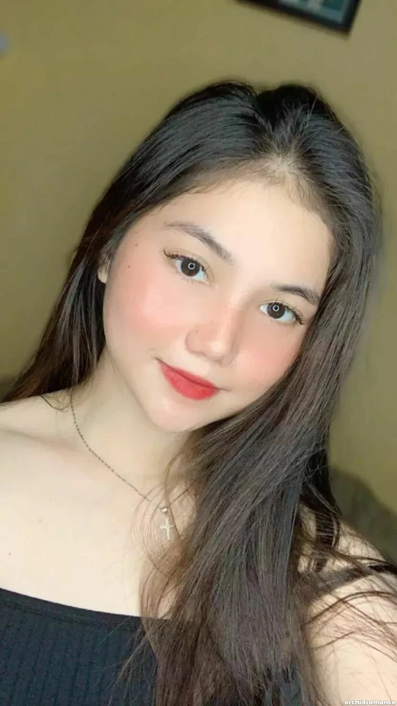 Marilyn Profile image 5