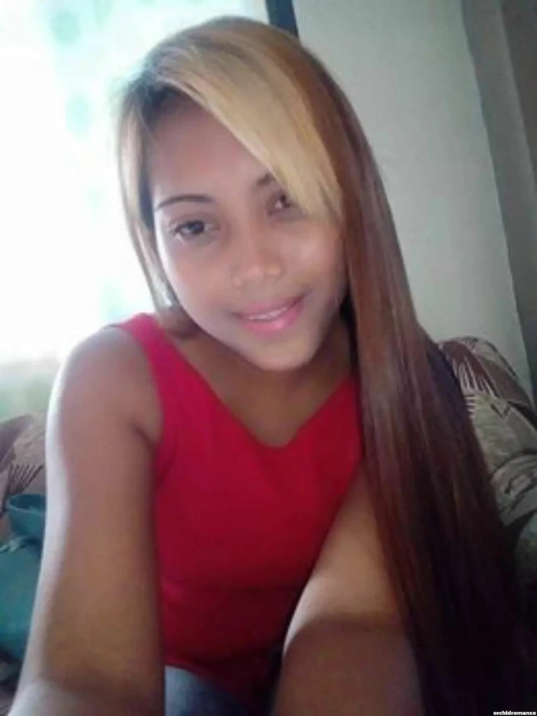 Crystal Profile image 2