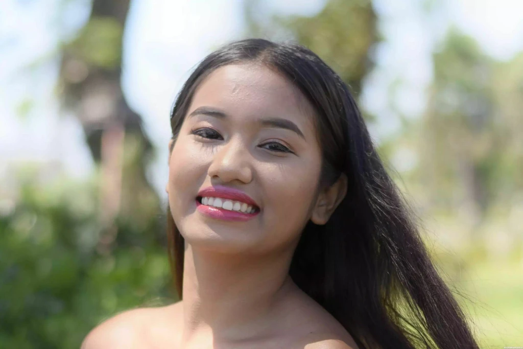 Wanabee Profile image 4