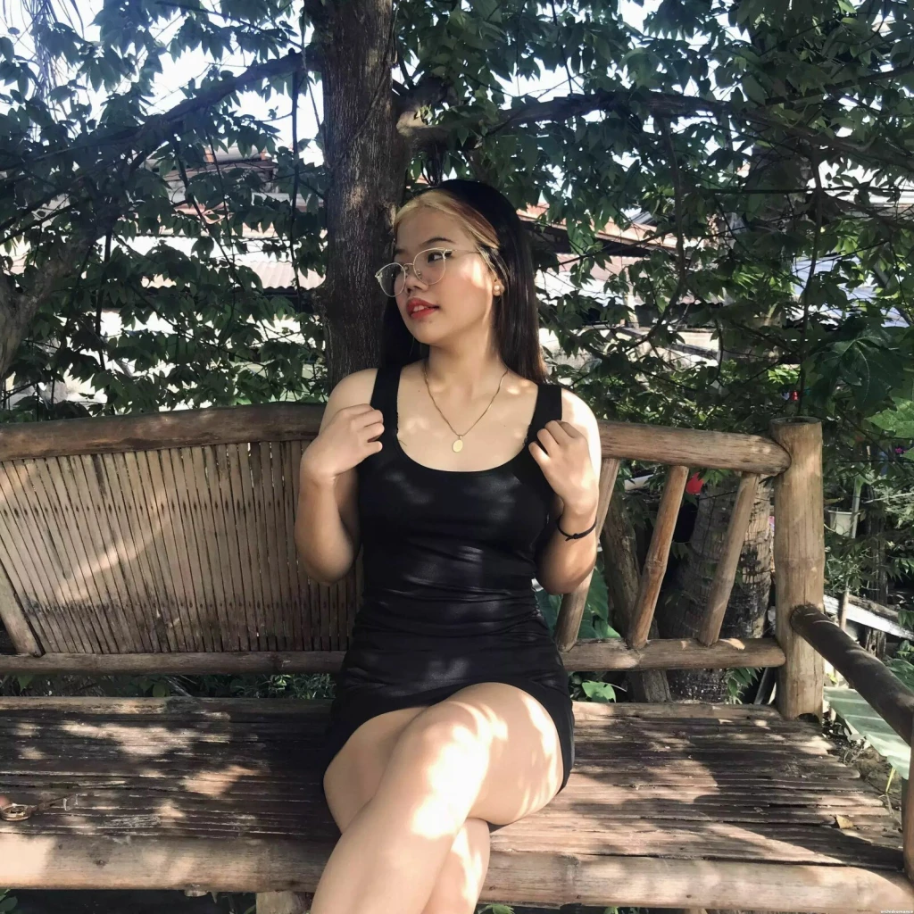 Lisa Profile image 2