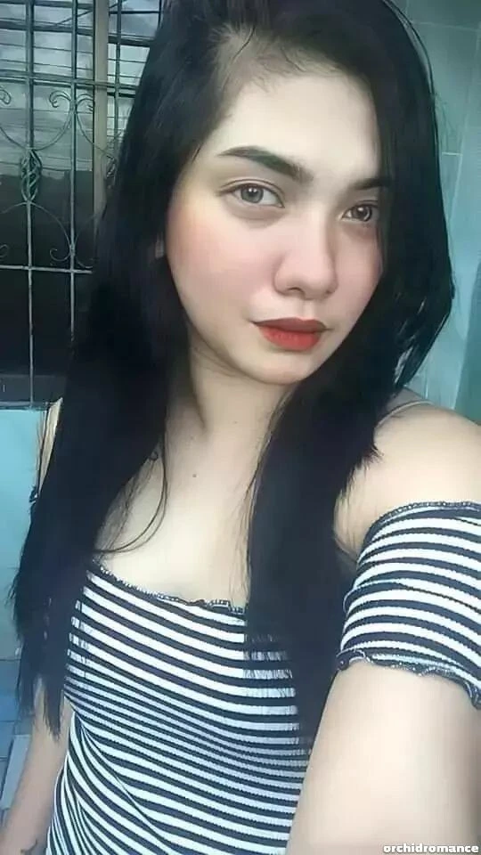 Helen Profile image 6