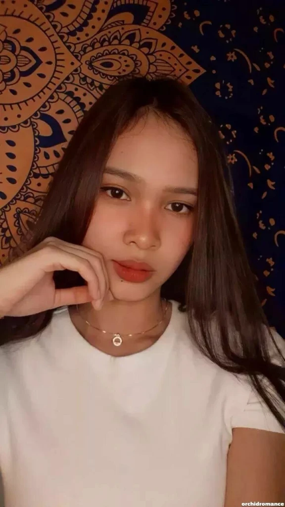 Yassi Profile image 2