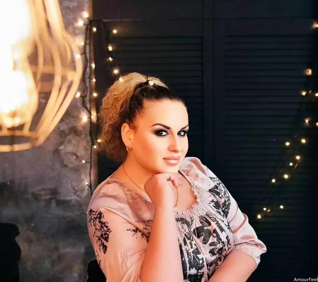 Olena Profile image 6