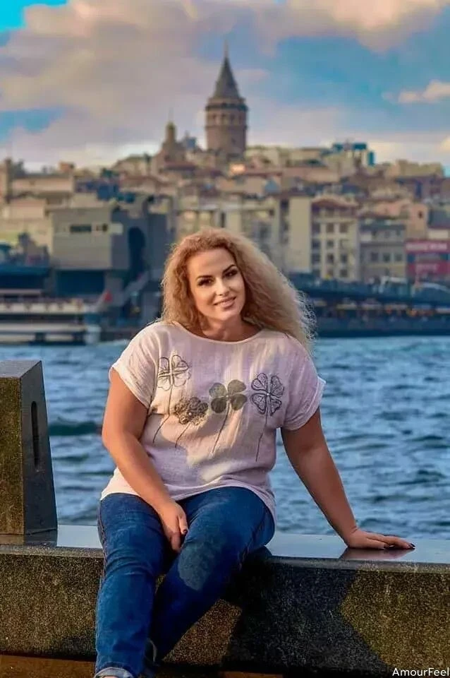 Olena Profile image 1