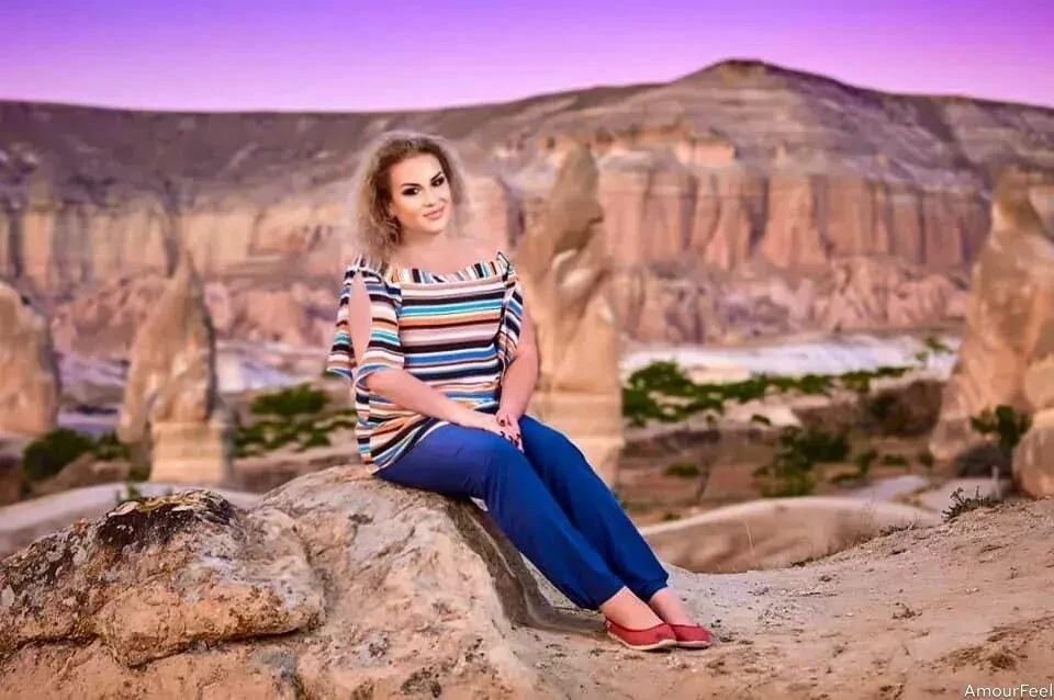 Olena Profile image 2