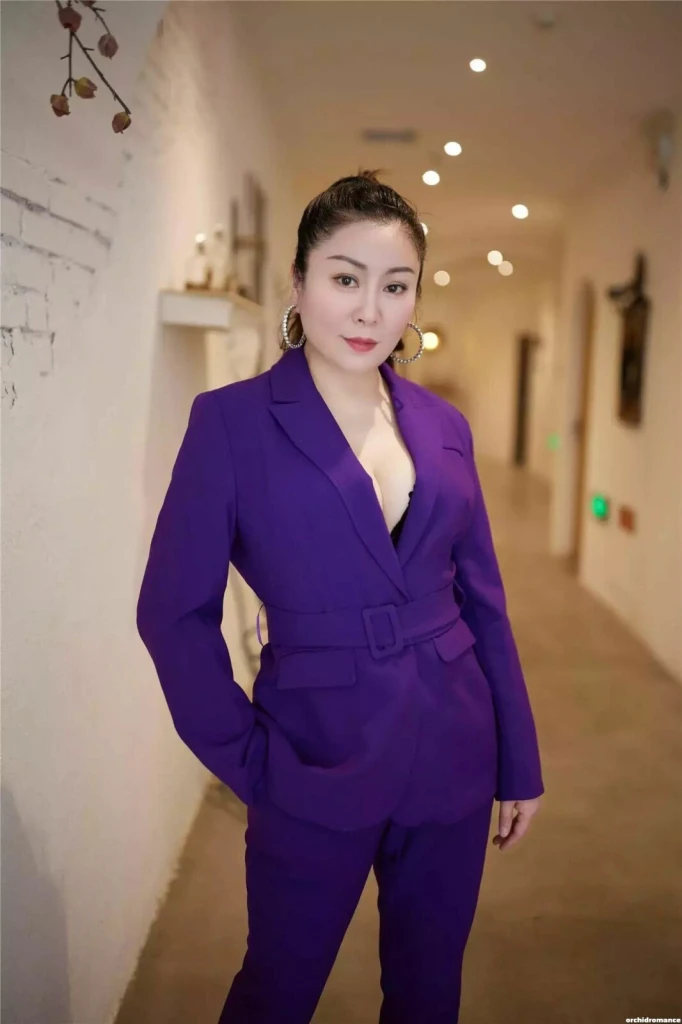 Feng Profile image 4