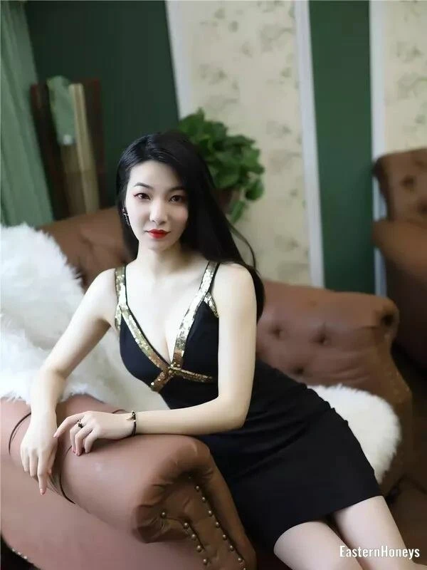 Mengge Profile image 3