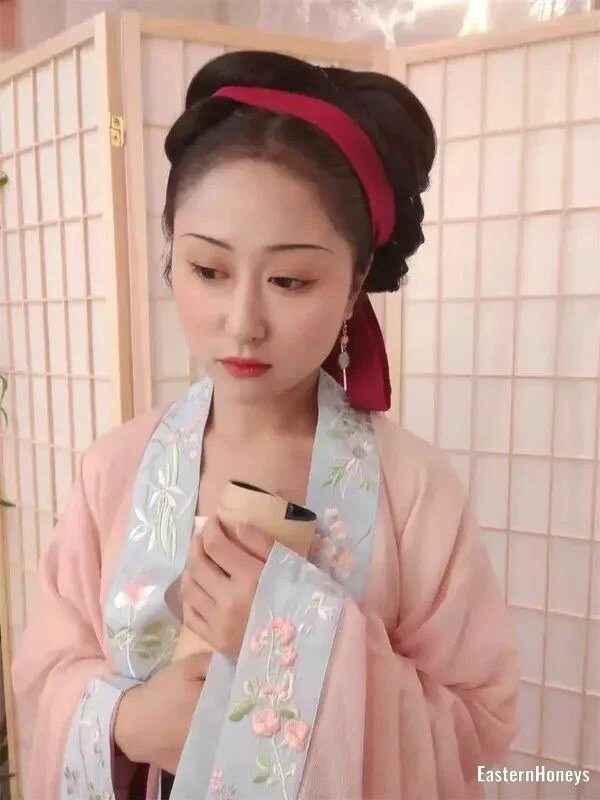 Xiaojin Profile image 2